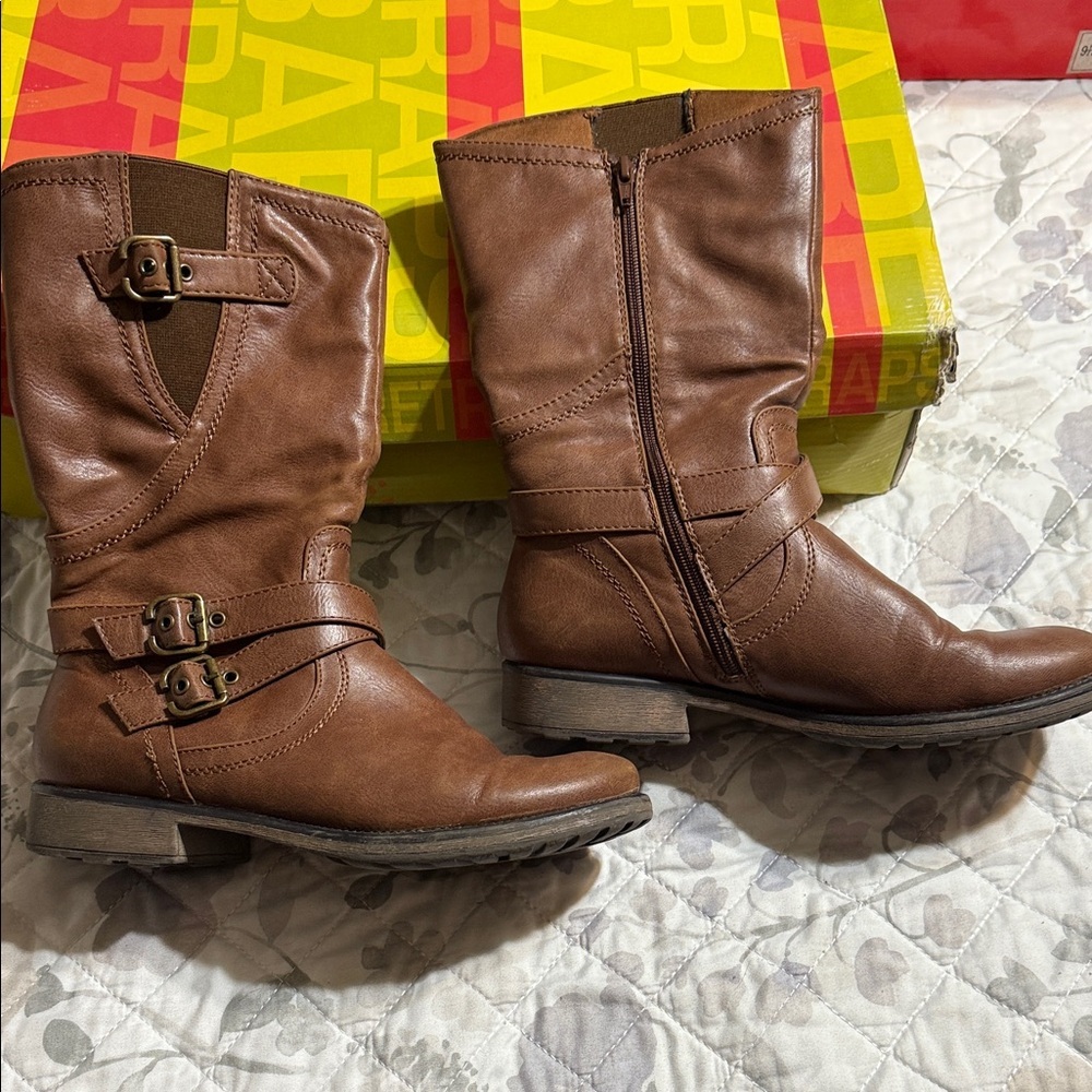 Brown Leather Baretraps Women’s Boots 9 1/2